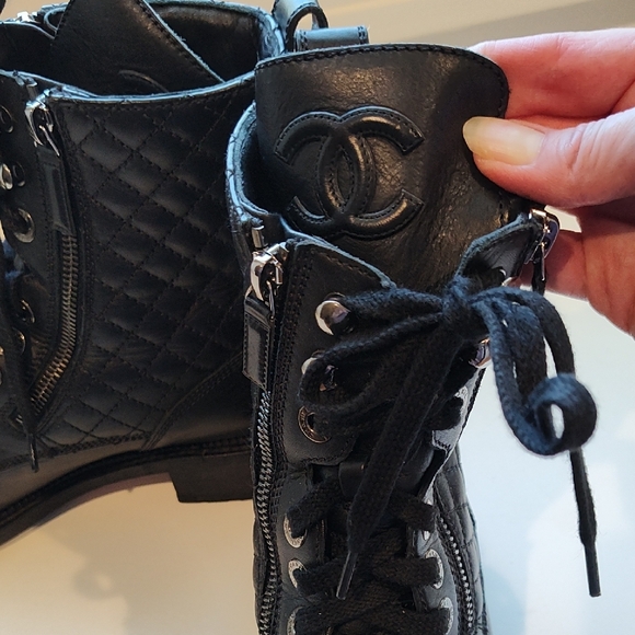 Chanel Quilted Lace-Up Boots, Size 39.5 - Picture 3 of 16
